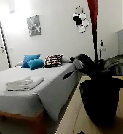 Andirivieni * לצ'ה